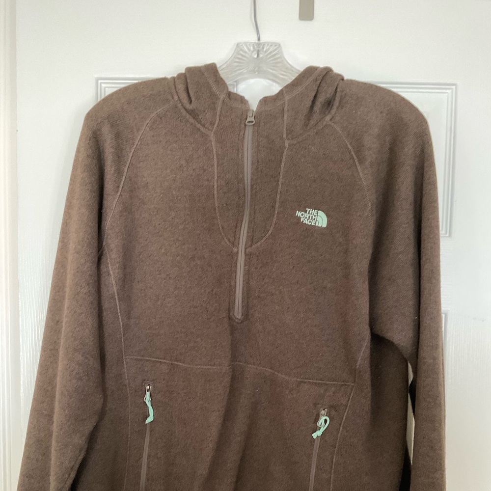 North Face ladies fleece hooded pullover
